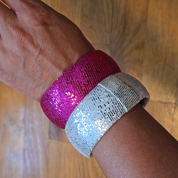 Costume Jewelry Bundle Girls Women's  Necklace Bracelet Earrings Lot of 8 - Picture 4 of 10